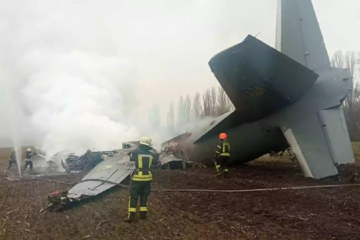 Un avió de l'exèrcit ucraïnès abatut
