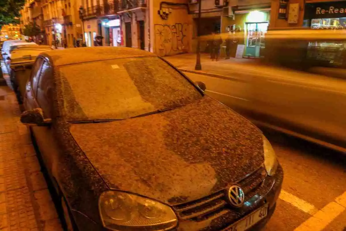 Imatge de la pols africana recaiguda sobre la ciutat de Màlaga.