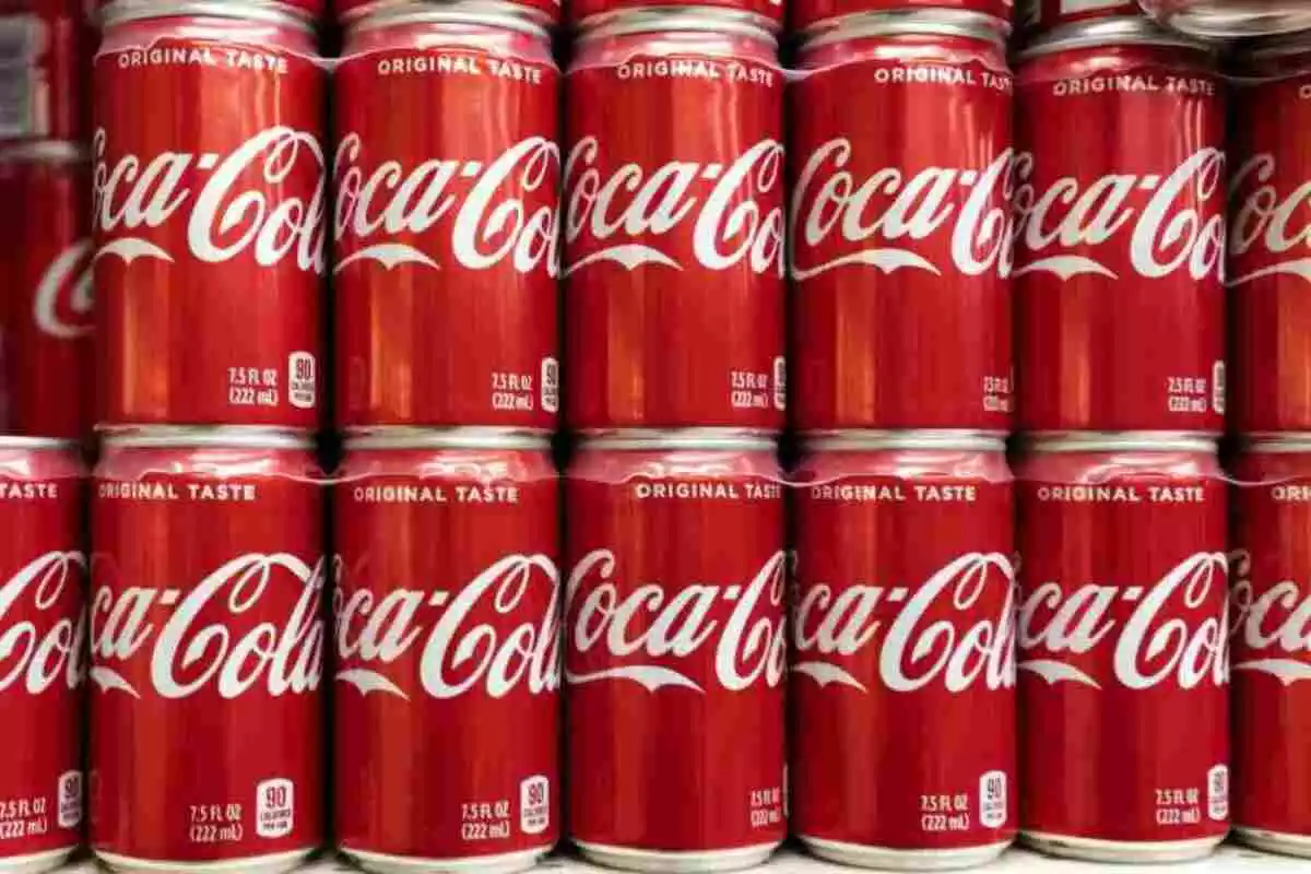 Imatge de llaunes de Coca-cola