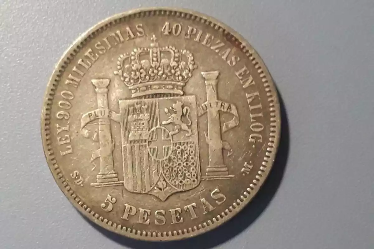 La moneda de cinc pessetes que val 20.000 euros.