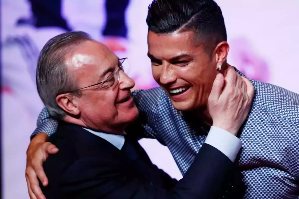Imatge de Cristiano Ronaldo amb Florentino Pérez