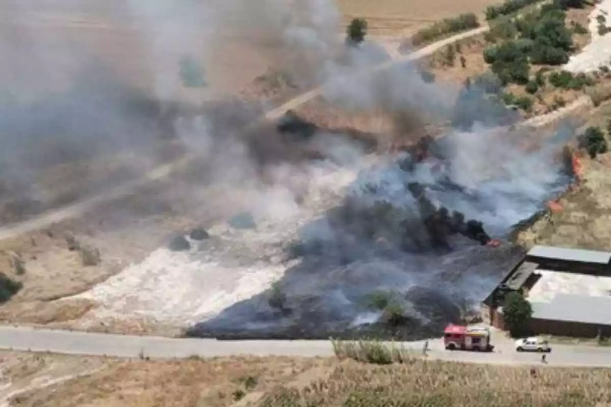 Imatge de l'incendi a Figueres el 7 de juliol de 2022.