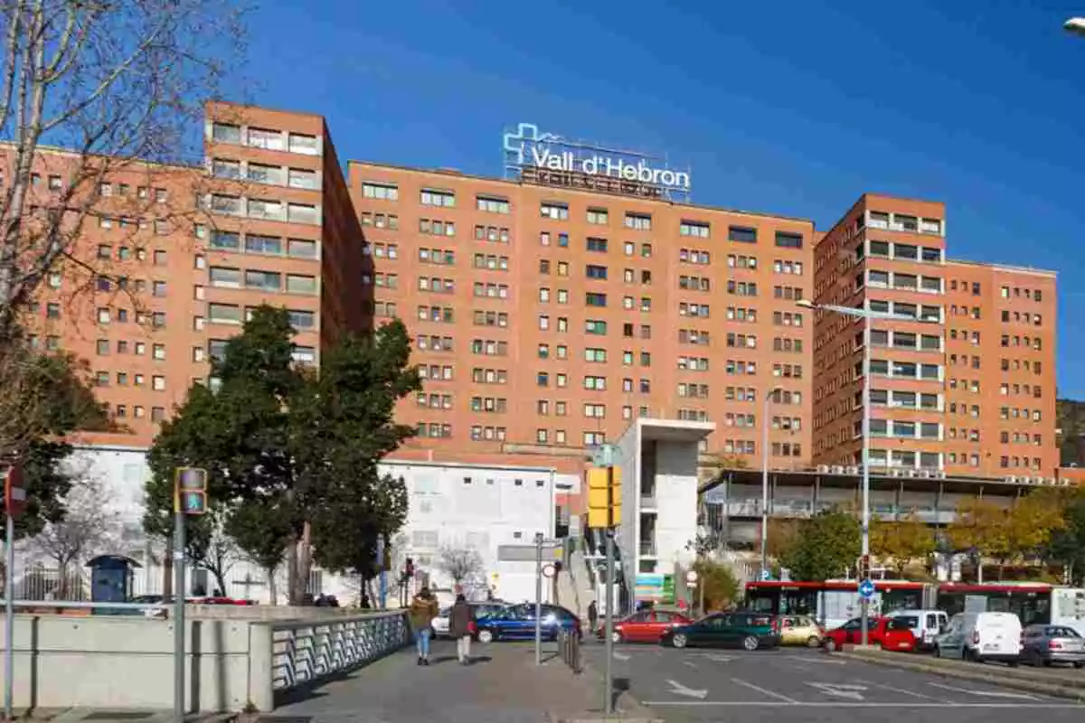 Façana de l'hospital Vall d'Hebron calificat com el cinquè amb millor reputació d'Espanya