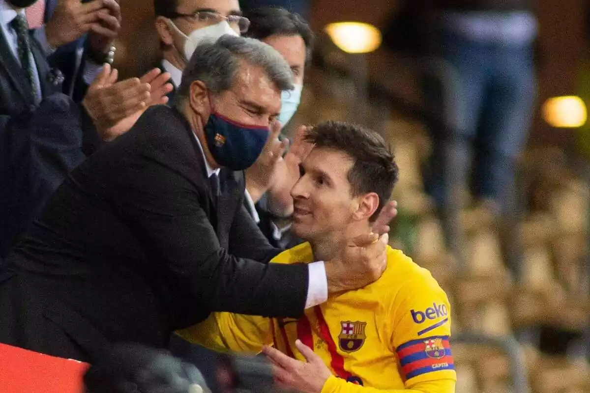 Imatge de Joan Laporta i Leo Messi