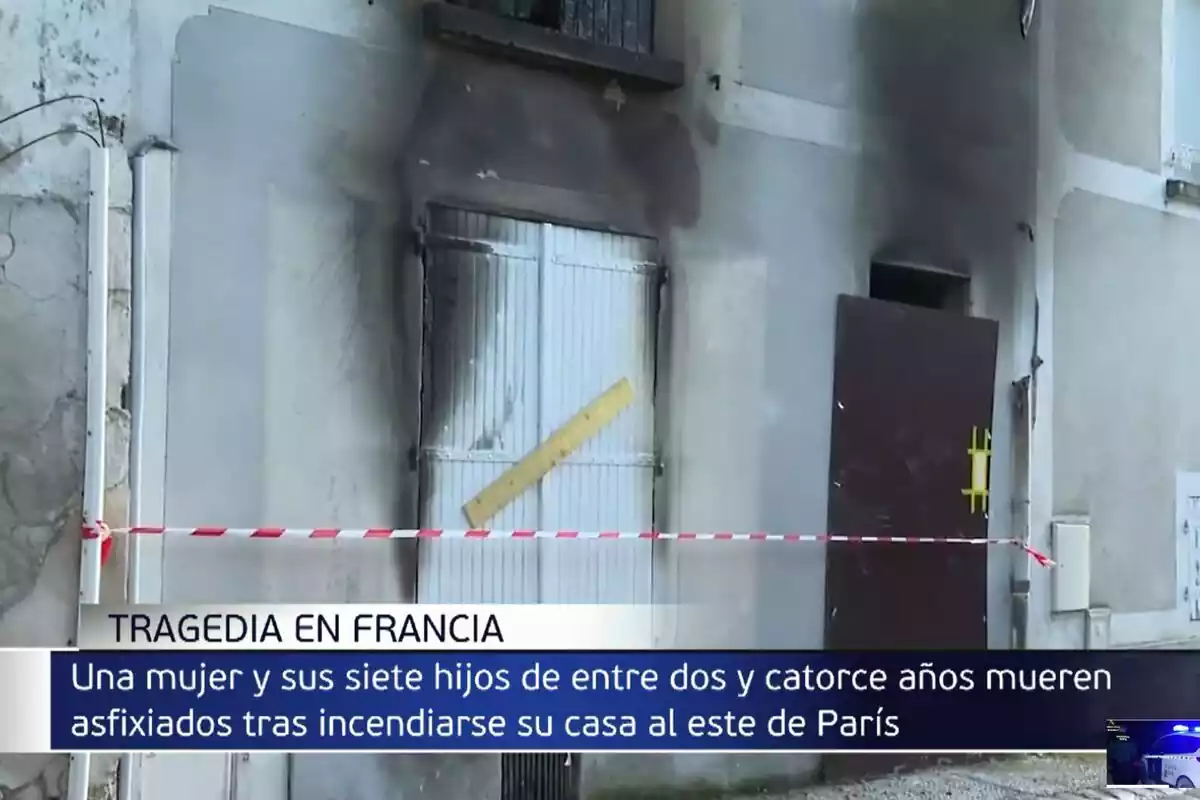 Imatge de l'incendi d'un habitatge a França