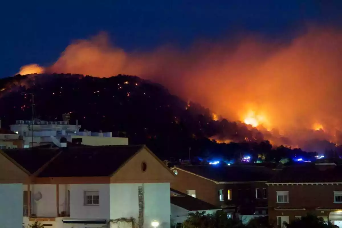 Imatge de l'incendi a Calafell