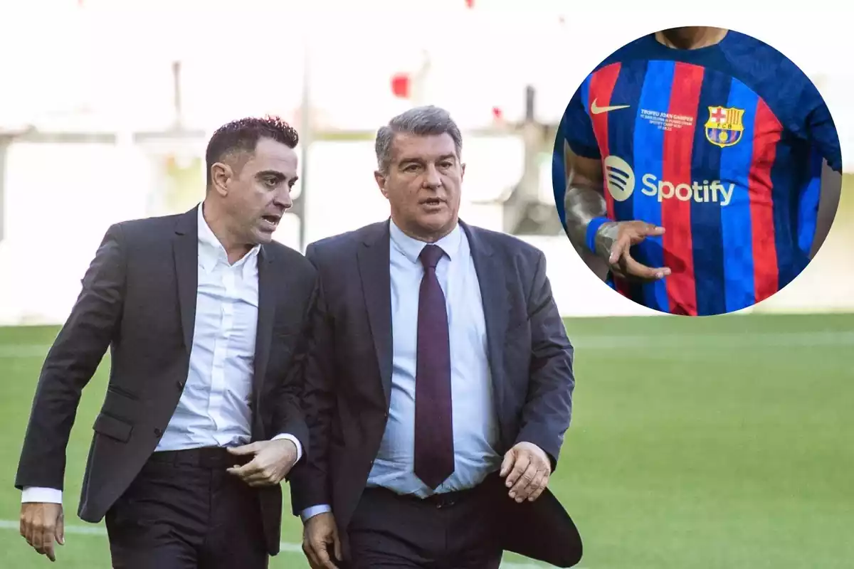 Muntatge de Xavi i Laporta parlant i una samarreta del Barça