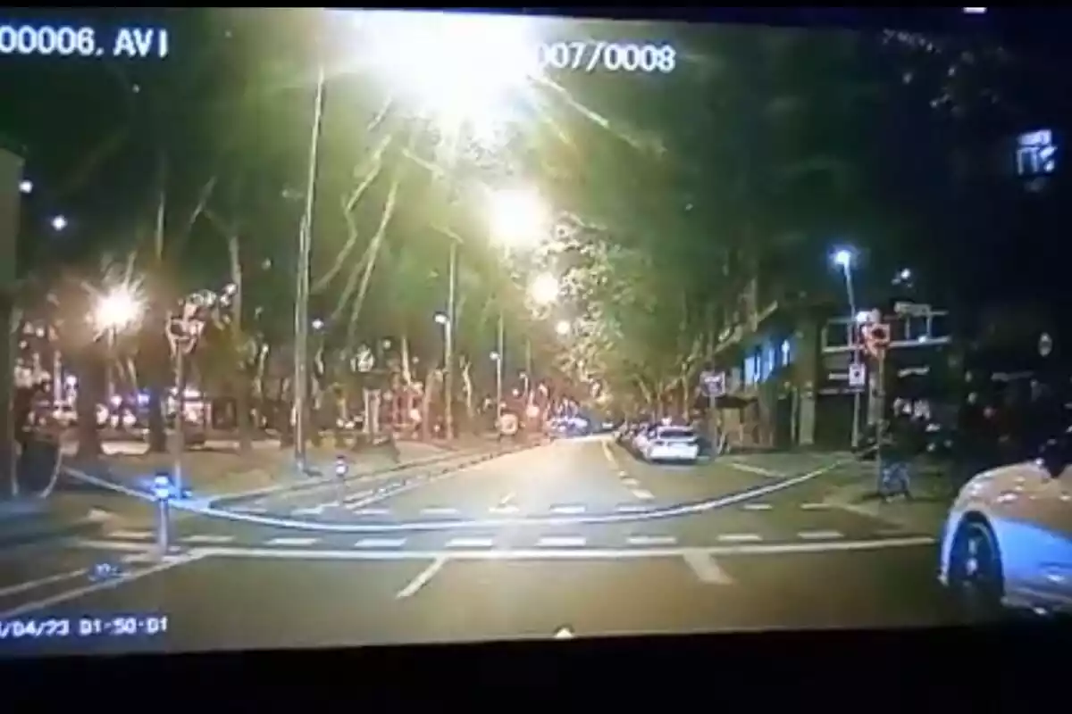 Foto del mètode per robar als cotxes a Barcelona.