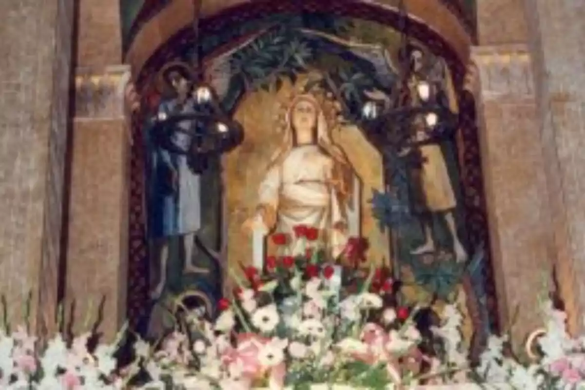 Imatge de la Mare de Déu de l'Esperança a l'església de Figuerola.