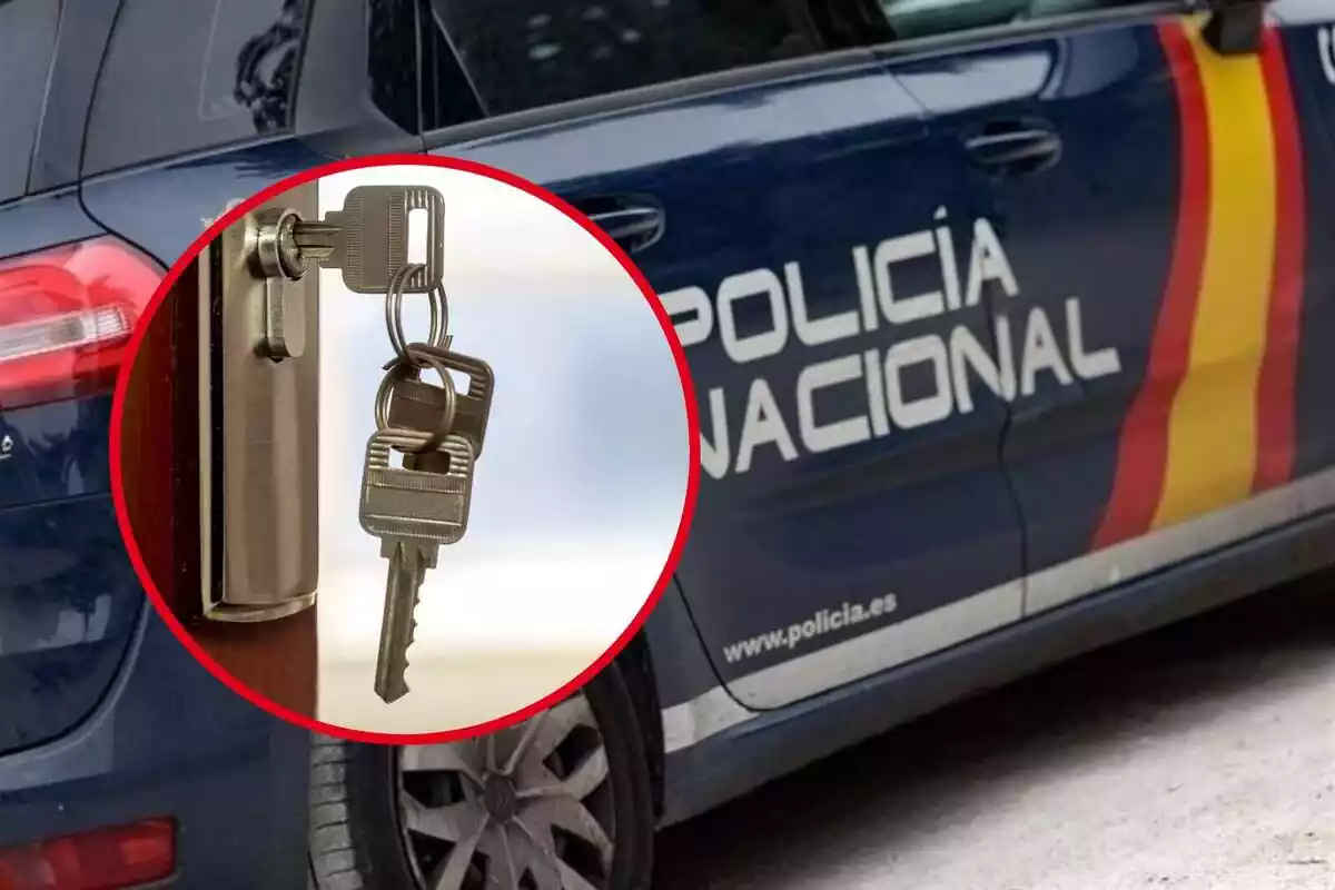 Fotomuntatge d'un cotxe de la Policia Nacional i unes claus penjant d'un pany