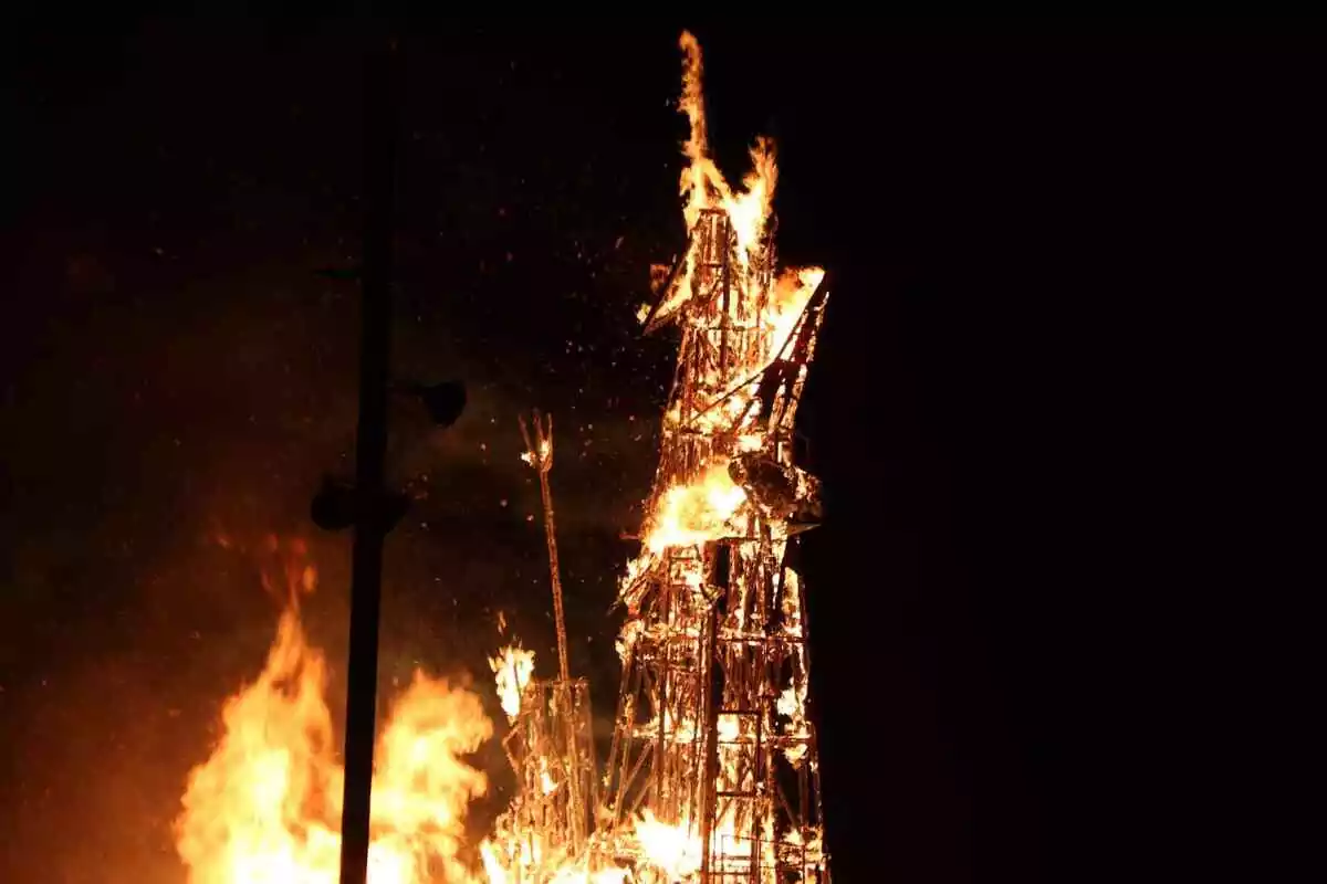 Imatge dels focs del Dimoni de Badalona.