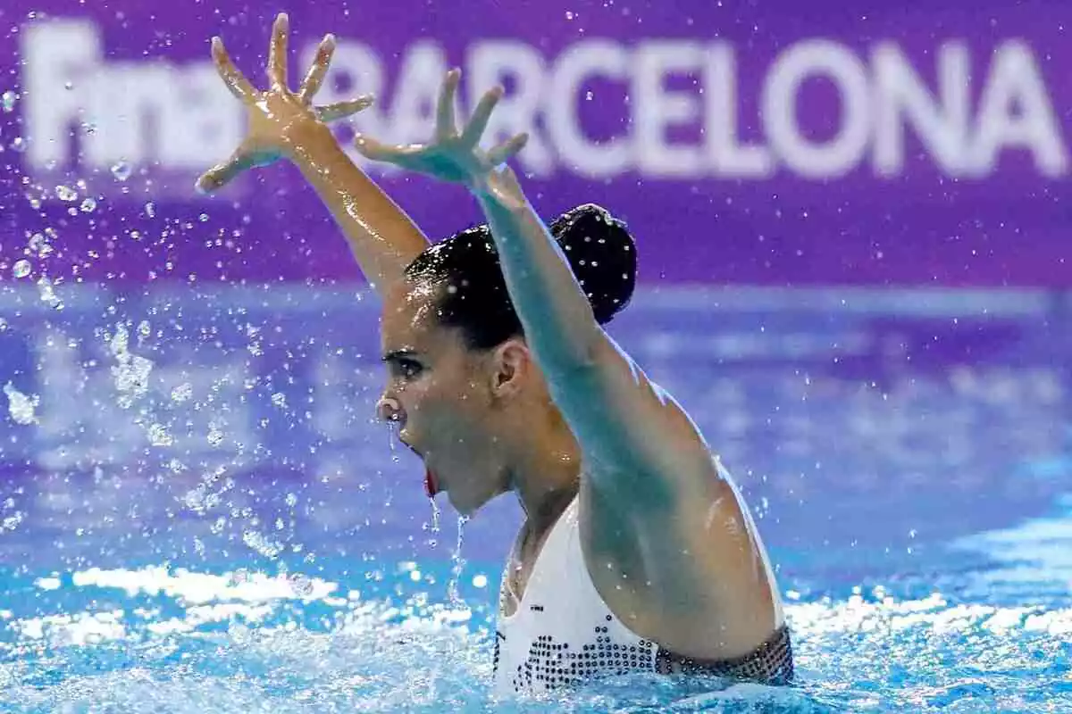La nadadora Ona Carbonell en la competició de FINA World Series, a Barcelona
