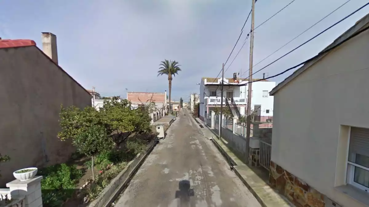 Imatge de l'actual carrer Capità Cortés, que passarà a dir-se Club Nàutic.