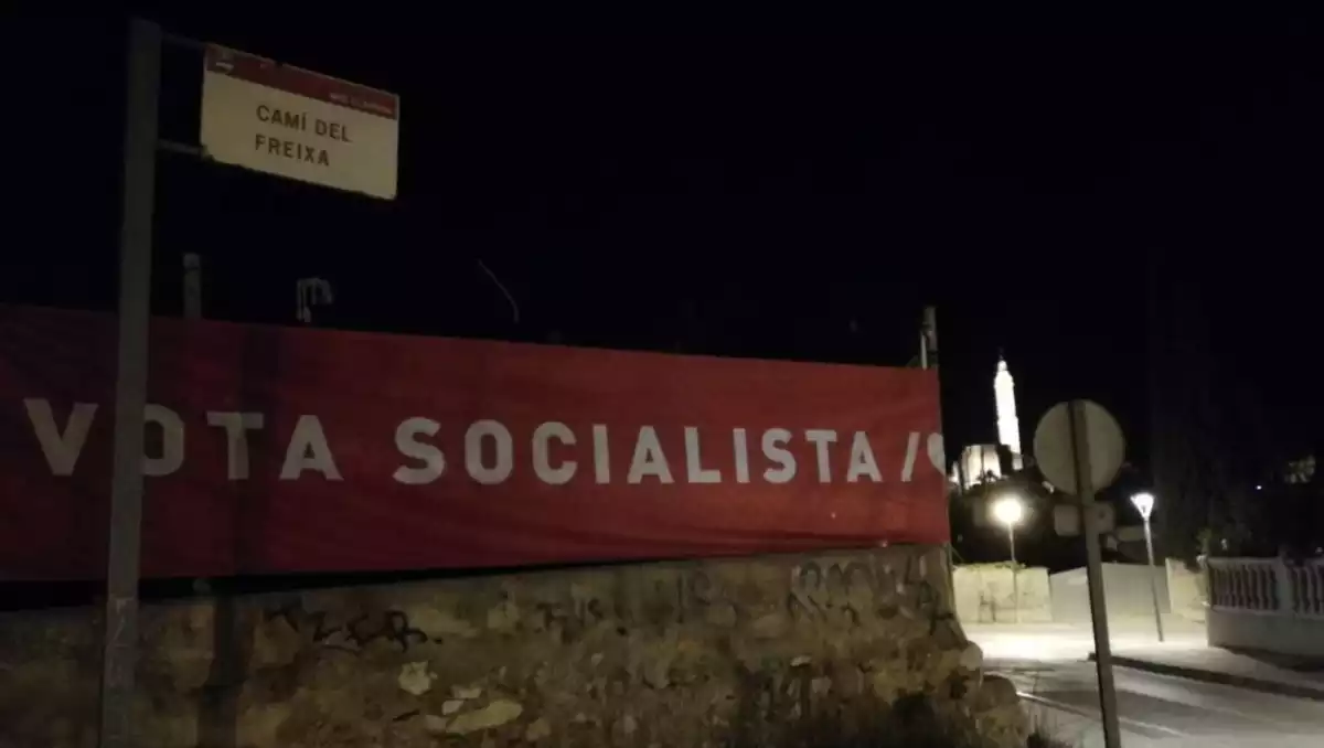 Imatge d'una pancarta del PSC a Valls