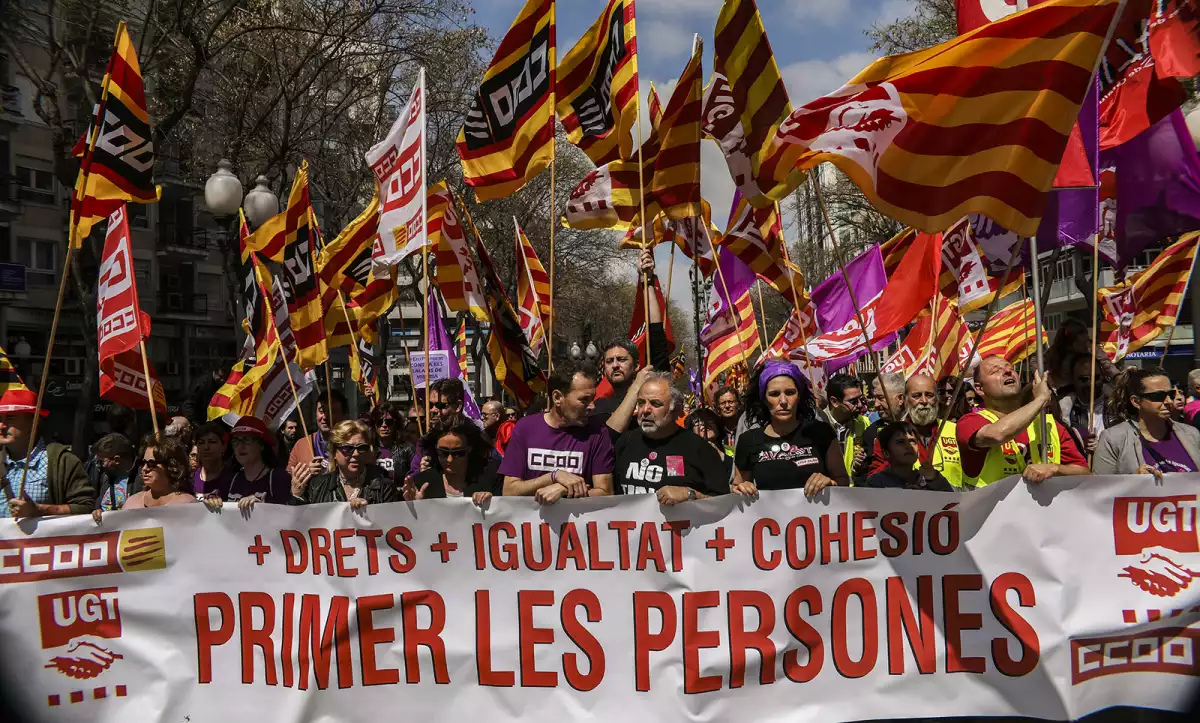 Capçalera de la manifestació de l'1 de maig a Tarragona.