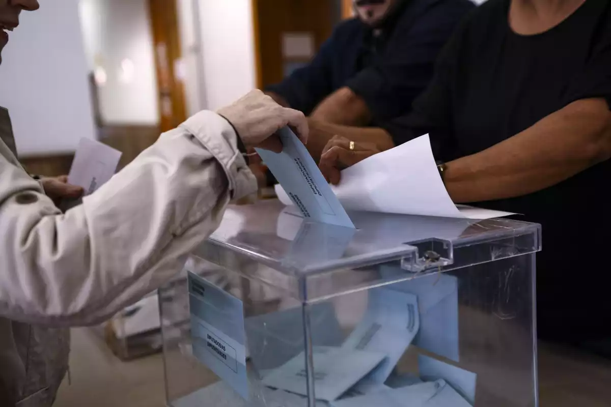 L'ambient dels col·legis electorals durant les eleccions Municipals del 26-M