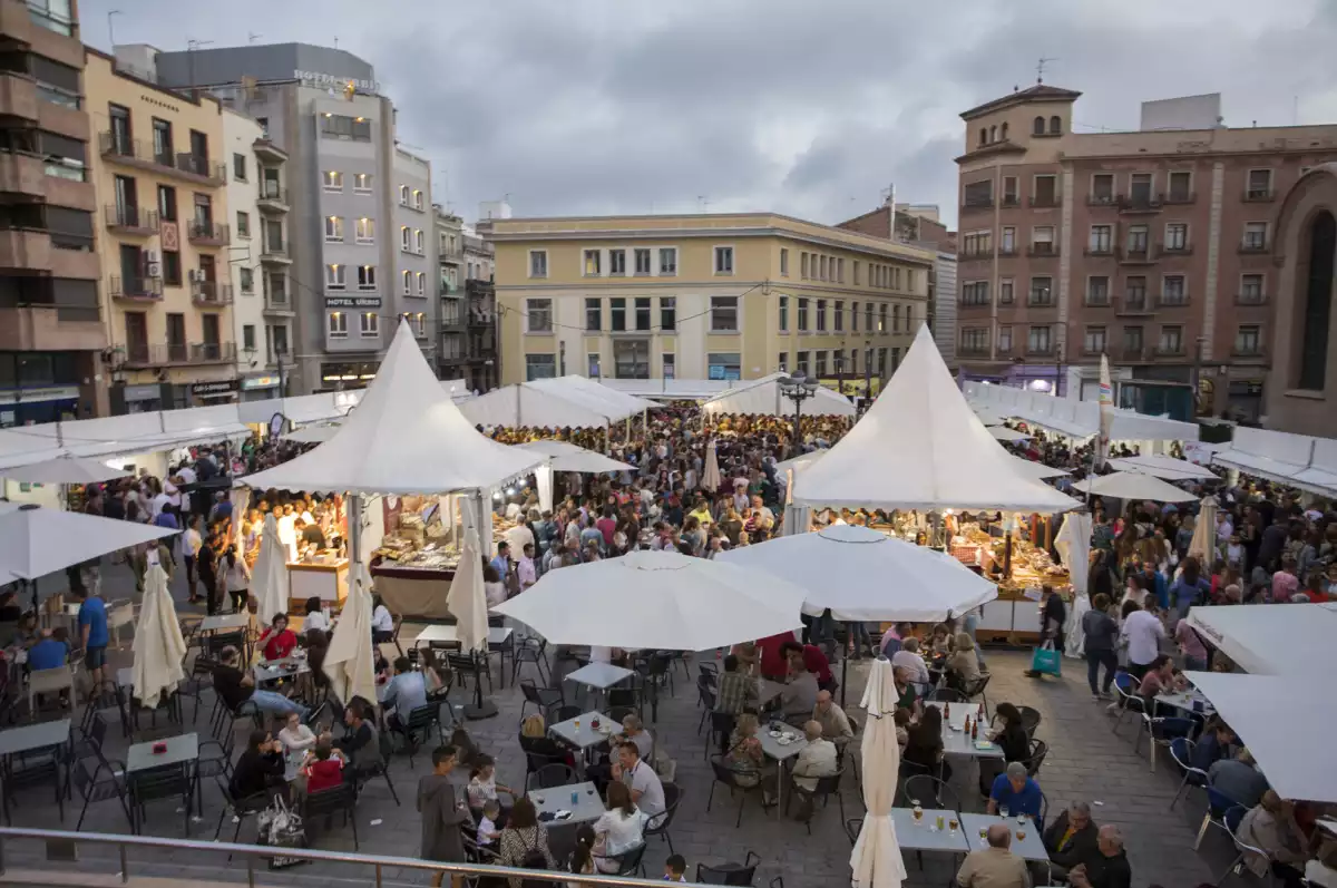 La Fira del Vi de la DO Tarragona s'ha dut a terme a l'entorn del Mercat.