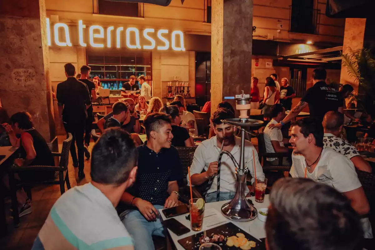 Les sishes complementen una estona agradable a La Terrassa