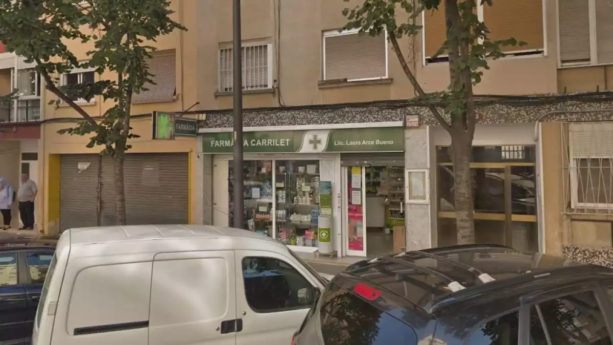 Un individu atraca la farmàcia del carrer de Ronda de Subirà i fuig corrents