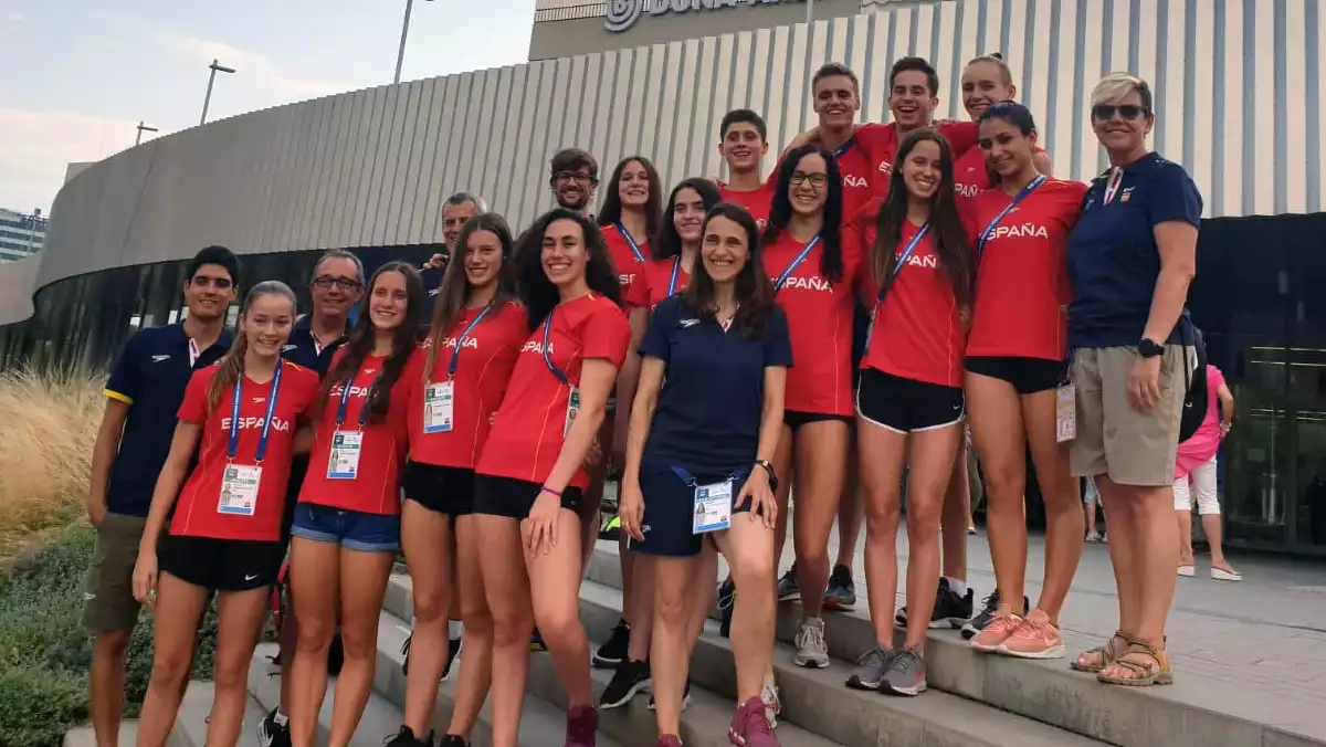 Coll i Siré, dalt de tot d'esquerra a dreta, en la foto de família del combinat espanyol