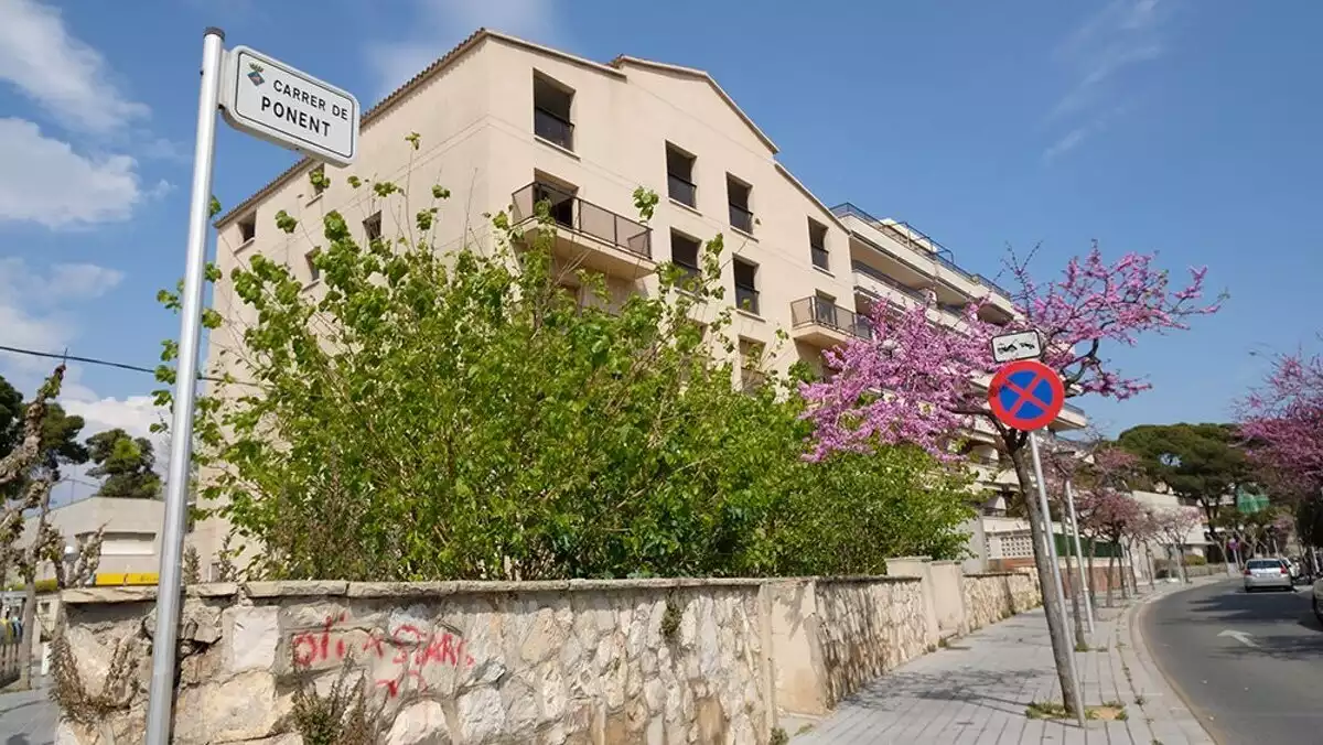 Imatge de l'antiga residència Jaume I que es convertirà en un nou hotel de 31 habitacions.