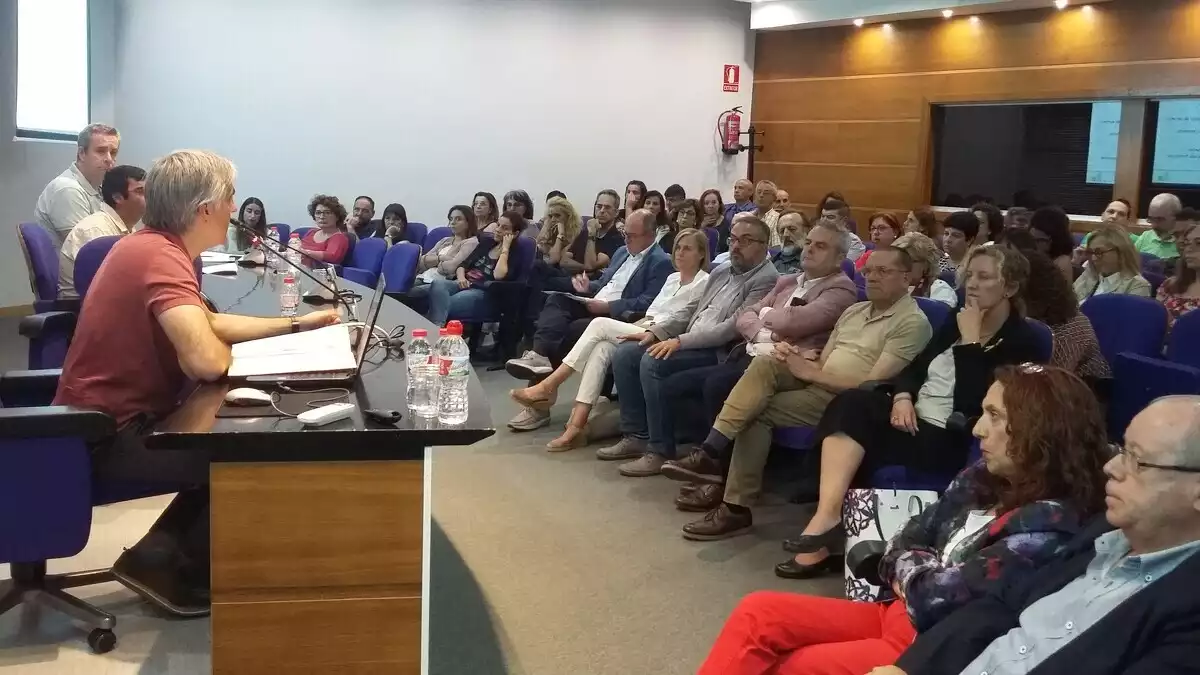 Imatge de la reunió anual de la Taula de Salut Mental celebrada aquest divendres 4 d'octubre