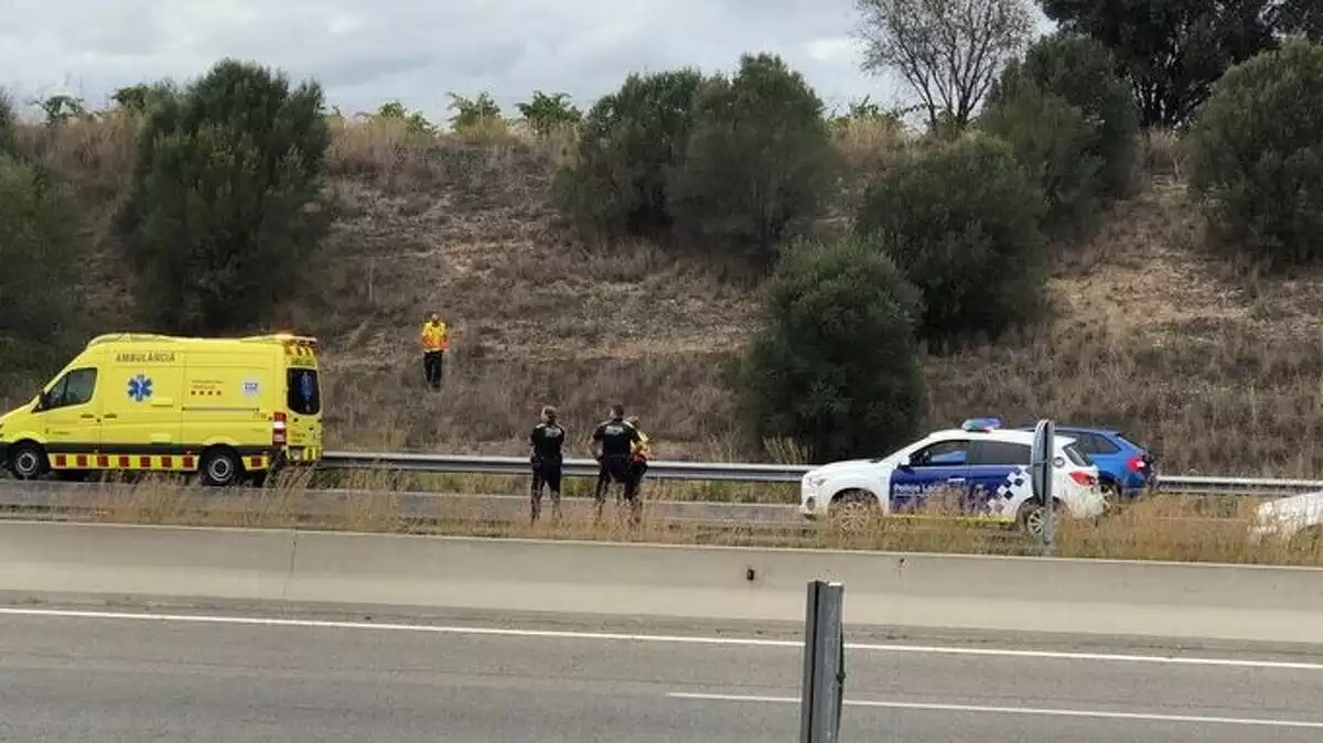 Imatge dels serveis d'emergència a la zona de la fuita d'etilè