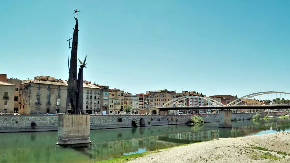 Imatge d'arxiu del monument franquista de l'Ebre, a Tortosa