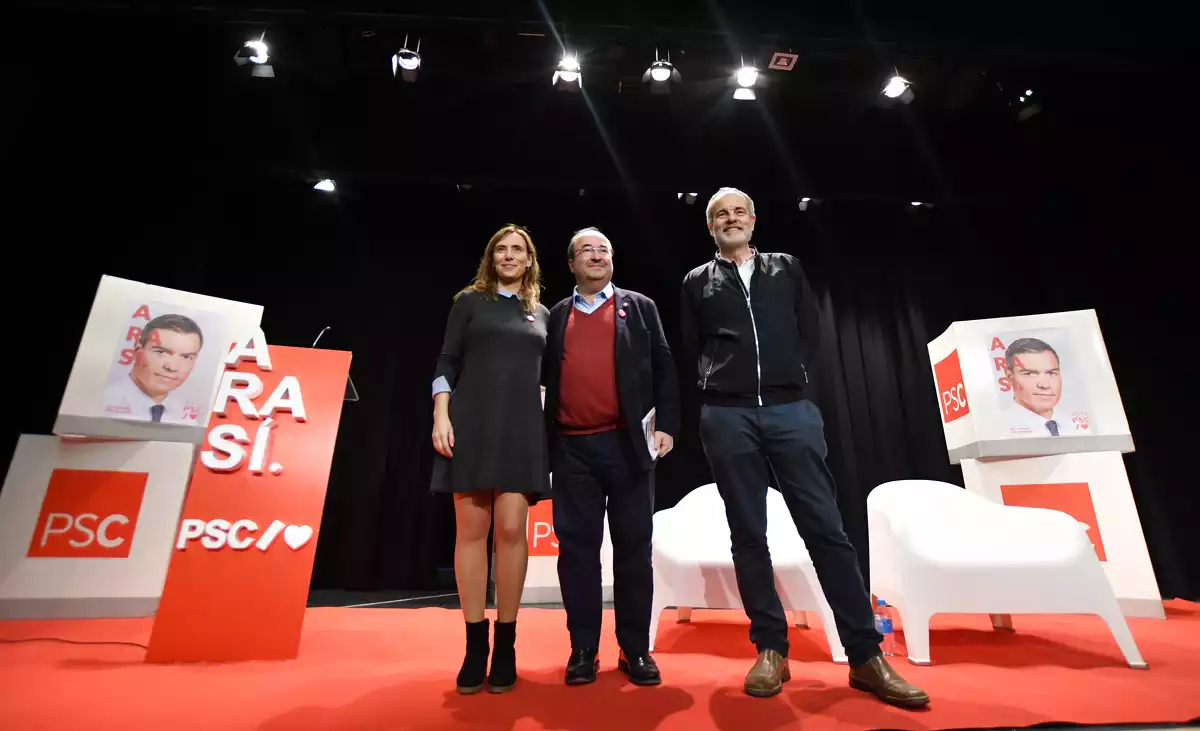 Sandra Guaita, Miquel Iceta i Joan Ruiz durant un míting del PSC pel 10-N del 2019.