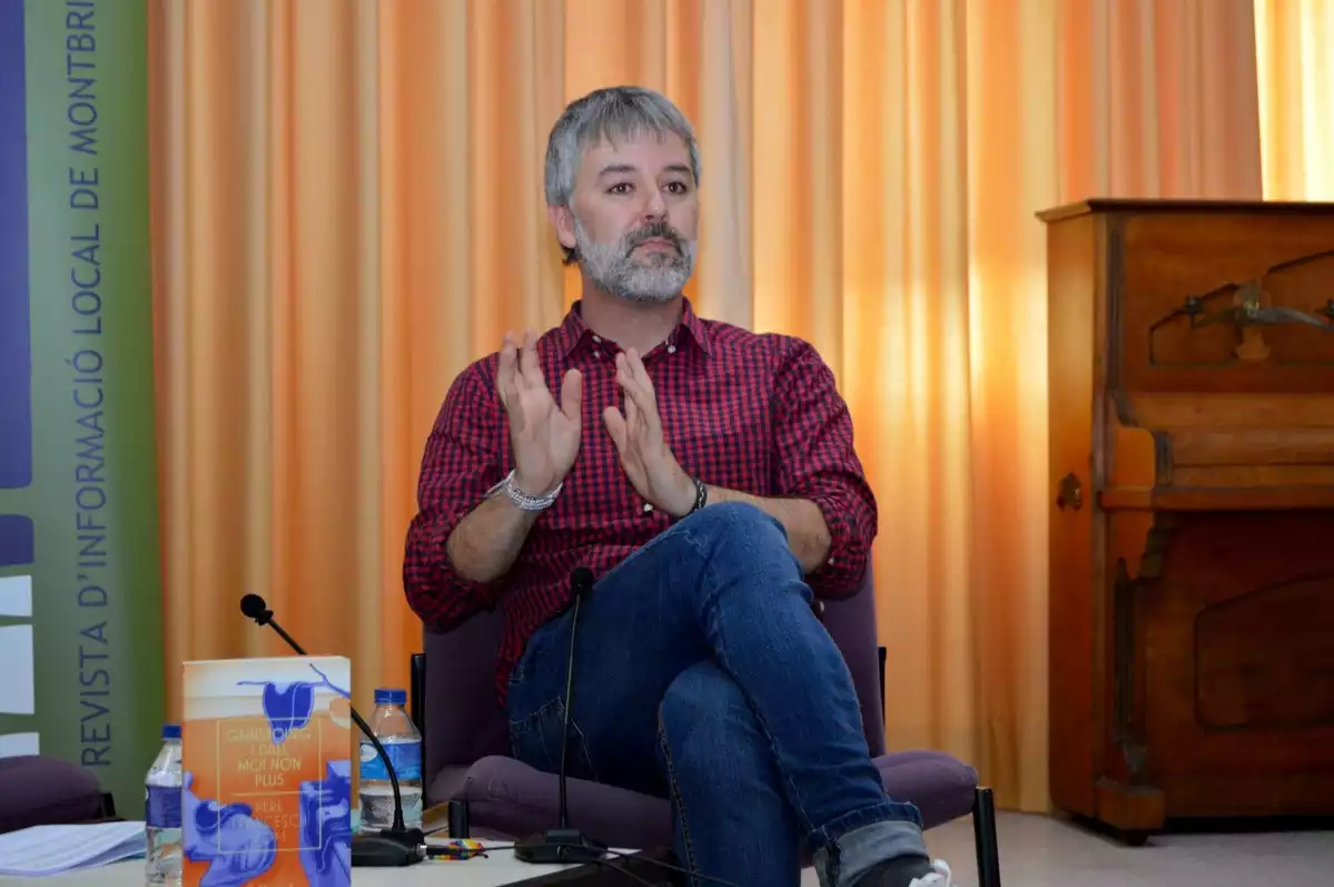 Pere Francesch, durant la presentació del seu llibre a Montbrió.