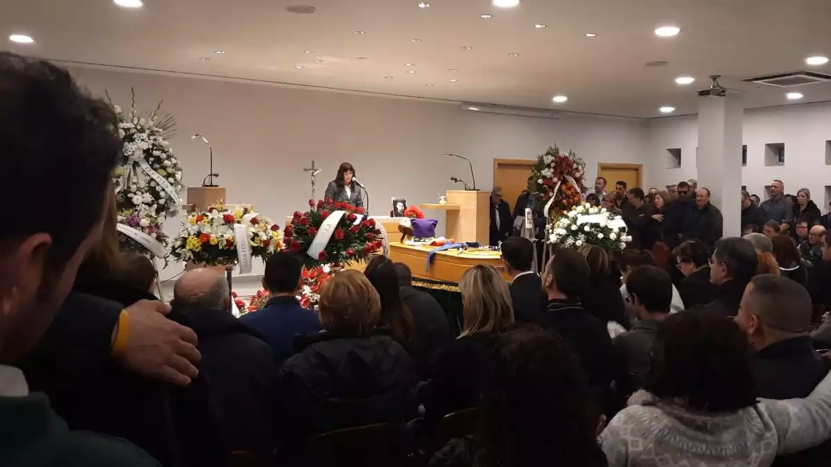 Imatge del Tanatori Municipal de Tarragona durant el funeral d'Òscar Atance
