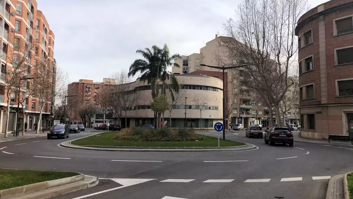 Imatge de la plaça Villarroel de Reus