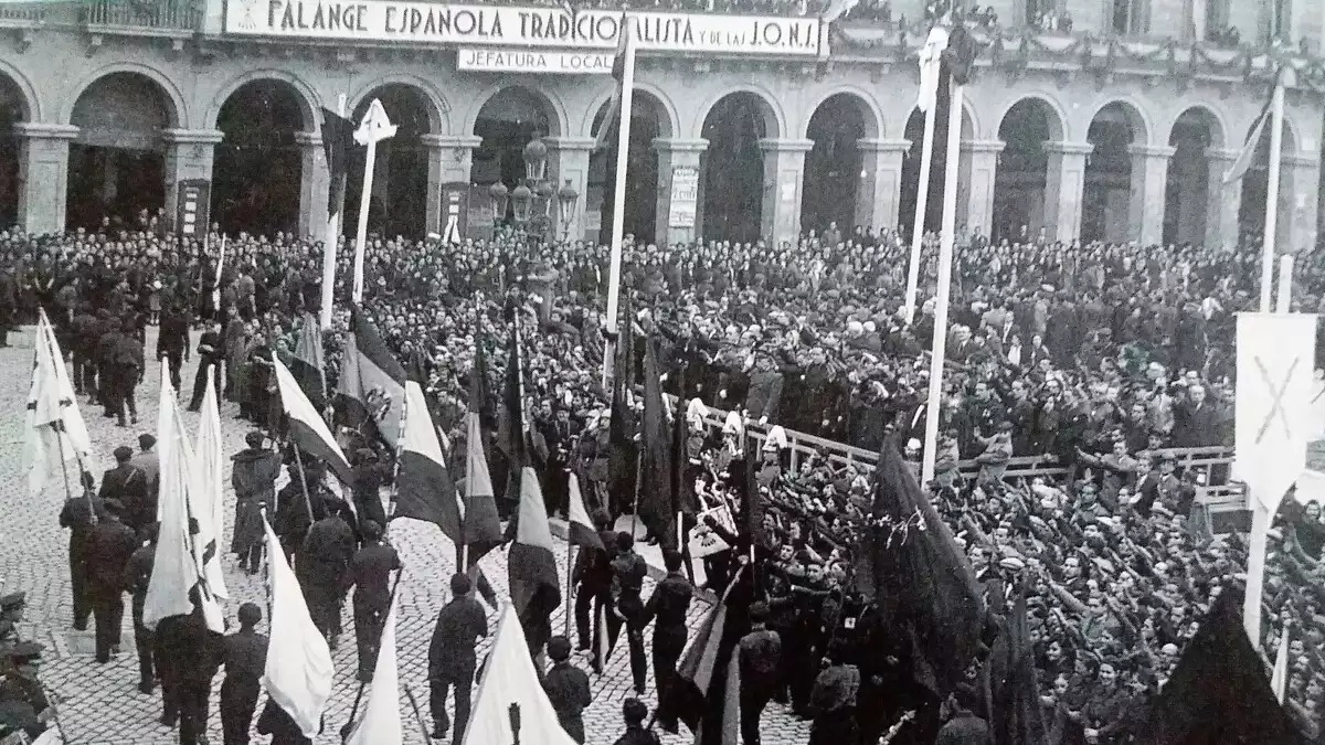 Imatge de l'arribada de les tropes franquistes a Reus el 15 de gener del 1939