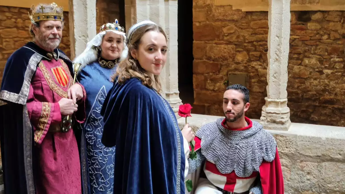 Imatge del Sant Jordi, la Princesa, el Rei i la Reina de la XXXIII Setmana Medieval de Montblanc.