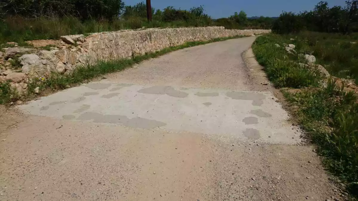 Imatge del sanejament de camins rurals a Torredembarra