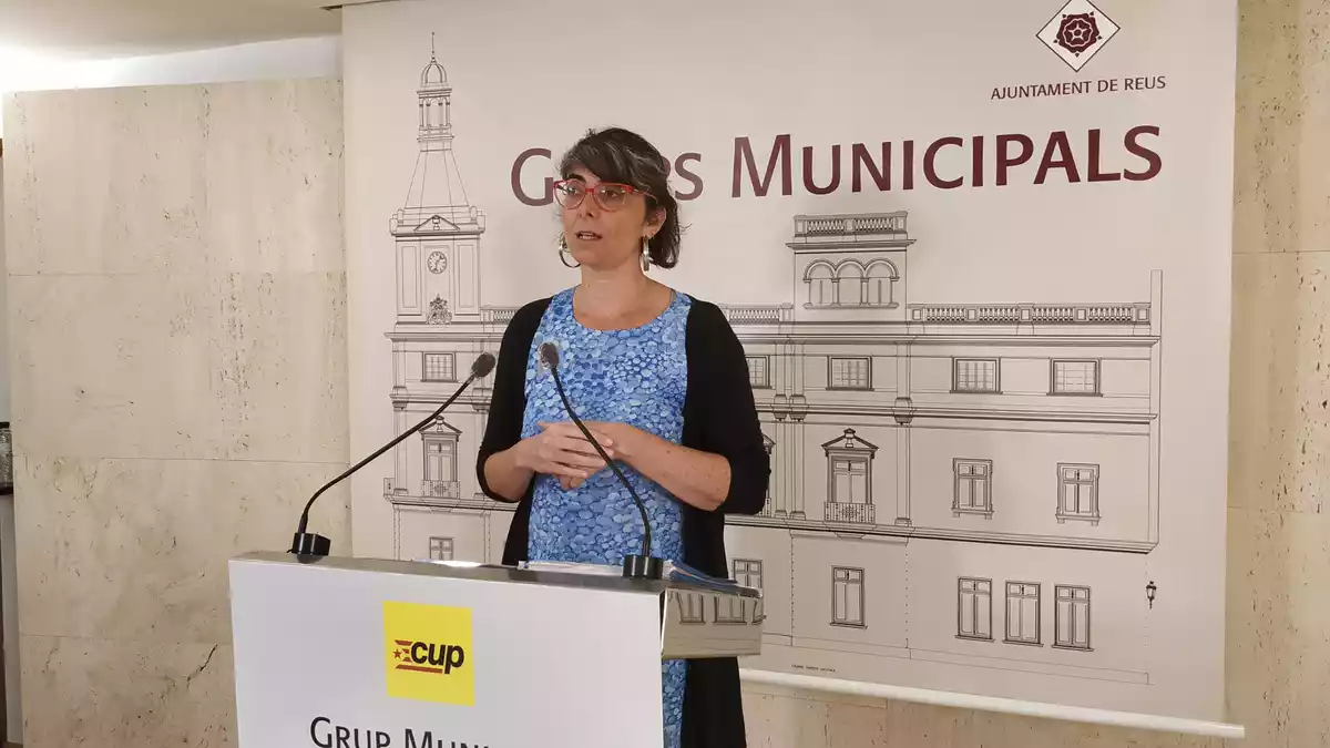 Imatge de Marta Llorens a la sala de premsa de l'Ajuntament de Reus