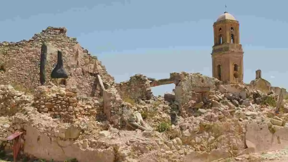 Pla general de les ruïnes del Poble Vell de Corbera d'Ebre (Terra Alta)
