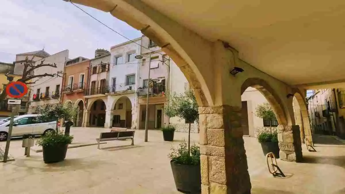 Plaça del municipi de Sarral