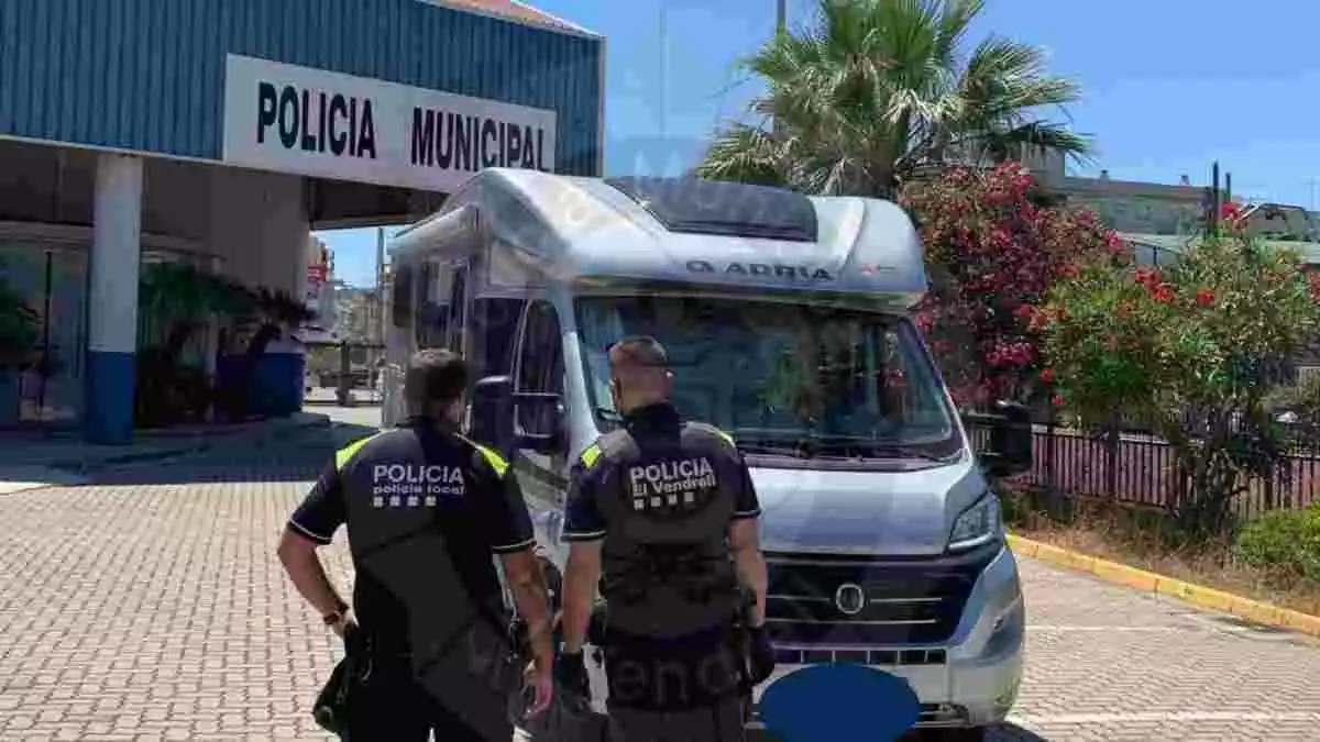 La Policia del Vendrell recupera una autocaravana robada a Torredembarra