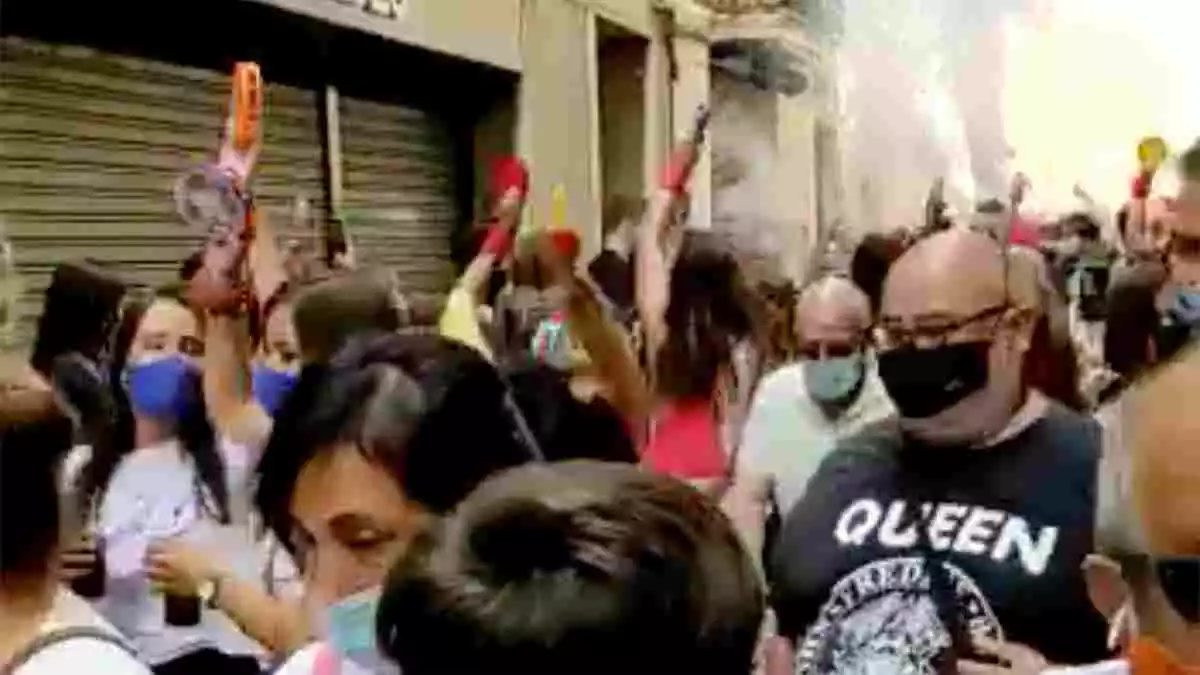 Imatge de les aglomeracions als carrers de Vilafranca del Penedès