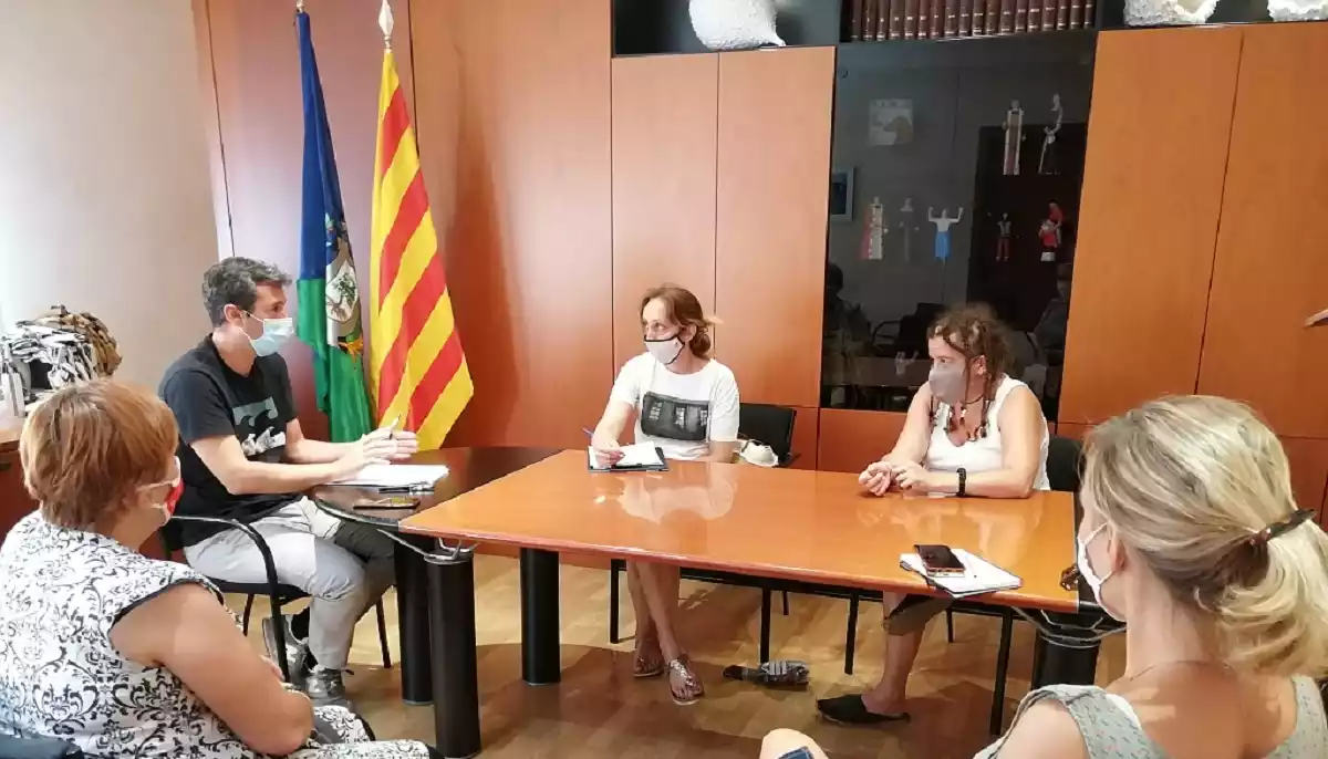 La reunió que s'ha mantingut amb familiars dels alumnes.