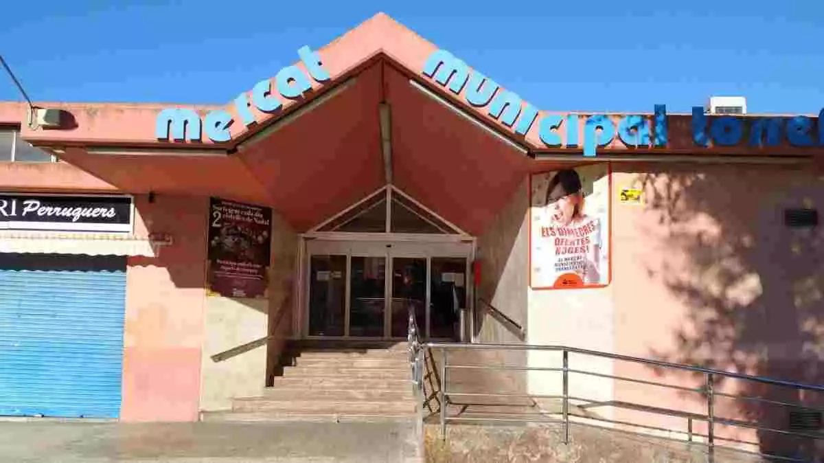 Imatge de la façana del Mercat de Torreforta