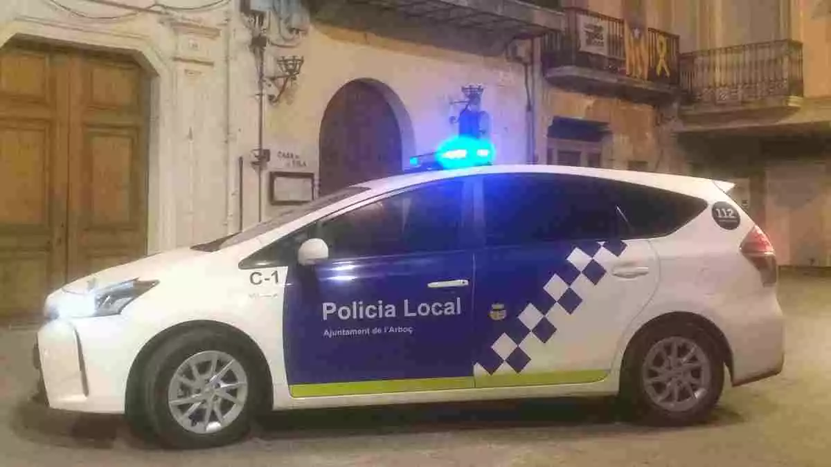 Imatge d'una patrulla de la Policia Local de l'Arboç