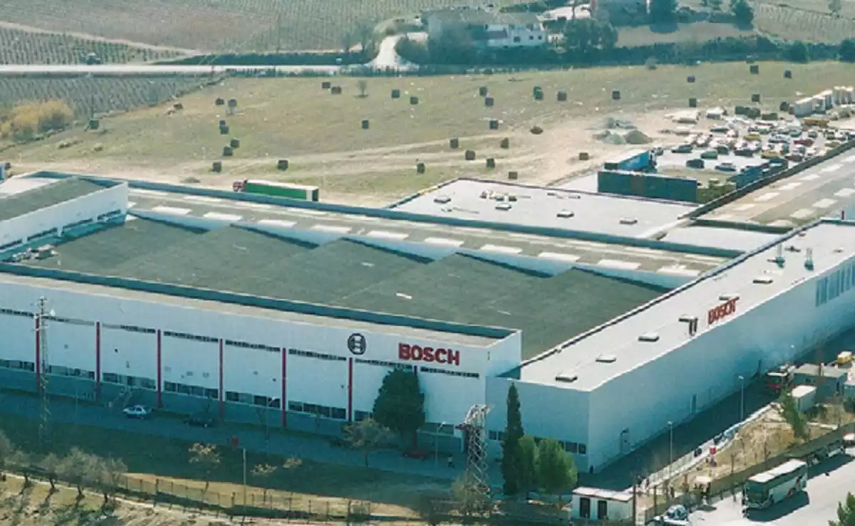 Vista de la fàbrica Bosch de Castellet i la Gornal.