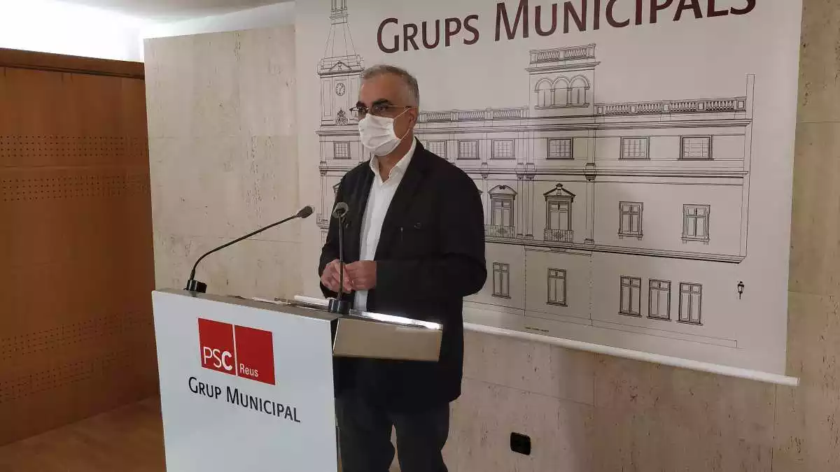 Andreu Martín, portaveu del PSC de Reus, a la sala de premsa de l'Ajuntament