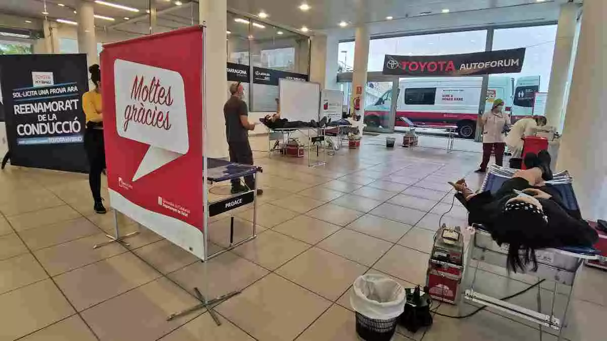 Campanya de donació de sang al concessionari de Toyota Autoforum Tarragona