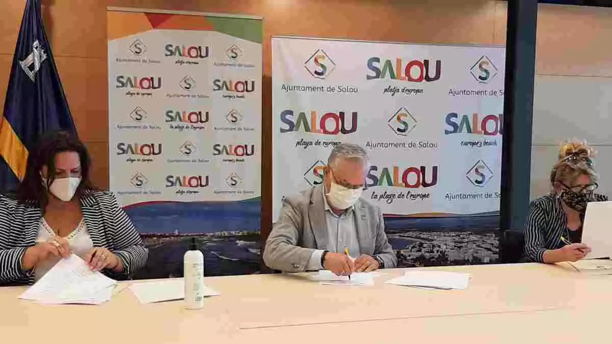 Signatura del apcte pel turisme a Salou