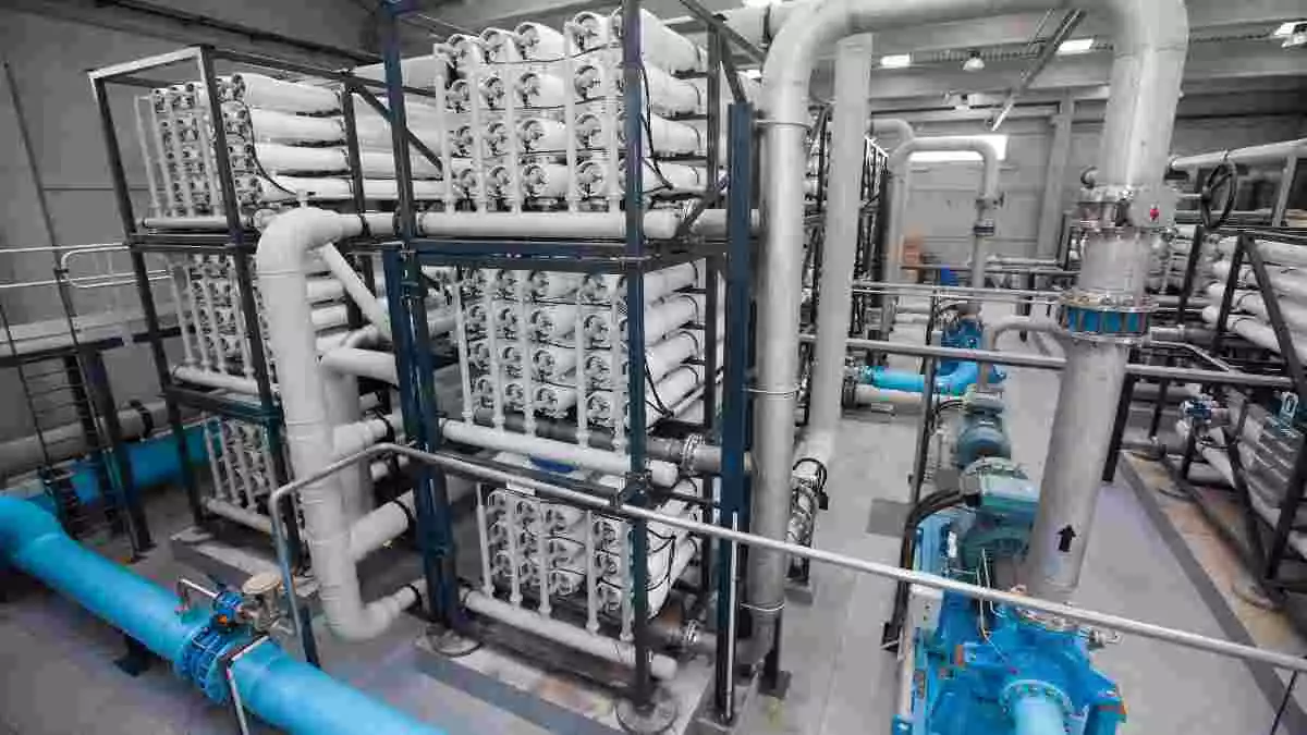 Pla general de l'interior de la planta d'aigua reciclada que abasteix el polígon petroquímic de Tarragona