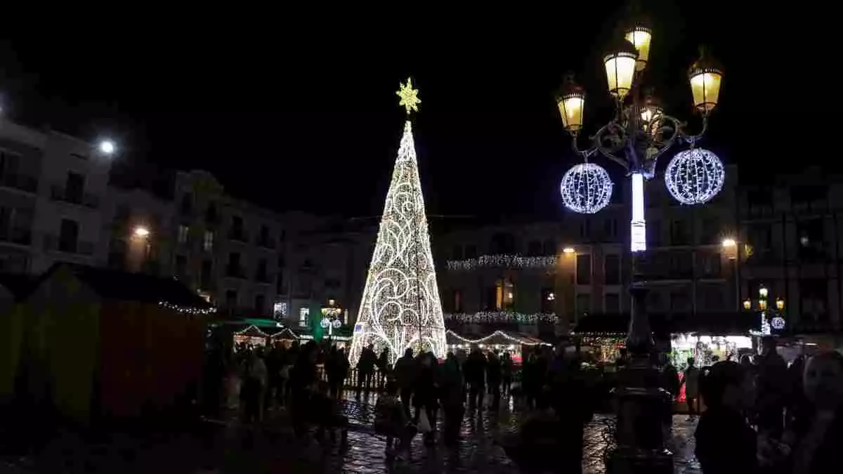 Imatge de la plaça Mercadal de Reus al Nadal