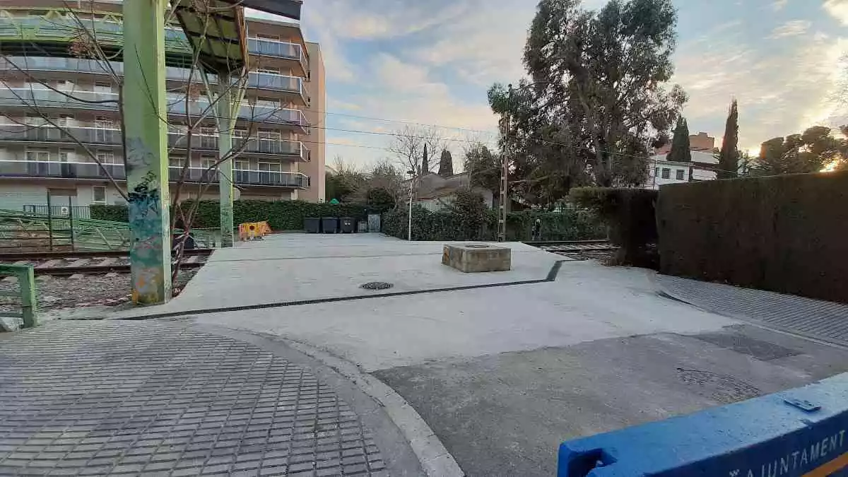 Imatge d'un dels passos al traçat ferroviari de Salou